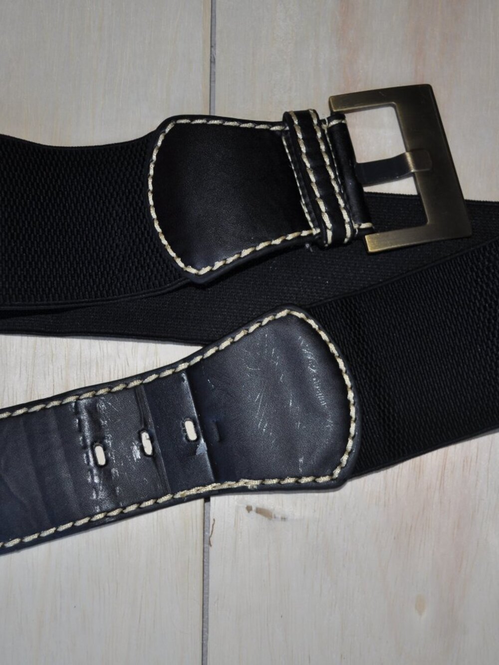 Women's Belt retro vintage This vintage-style Echo women's belt features black